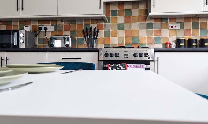 West Bridgford House | Super King Beds, Prime Location, Free Parking