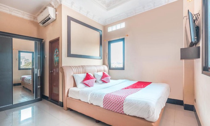 Cibinong Hotel | Discover Family-Friendly Comfort at SUPER OYO 1640 Fallinda