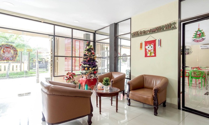 Medan Hotel | Budget-Friendly Stay at Super OYO 283 Helvetia Residence