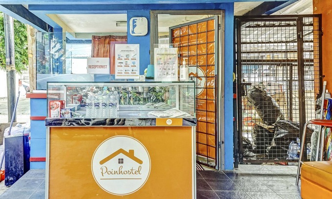 Cideng Hotel | Top-Rated Super OYO 90692 Point Hostel with Breakfast