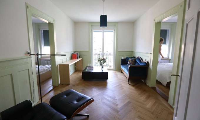 Wipkingen Apartment | Modern Apartment in Zurich's Trendy District with Breakfast