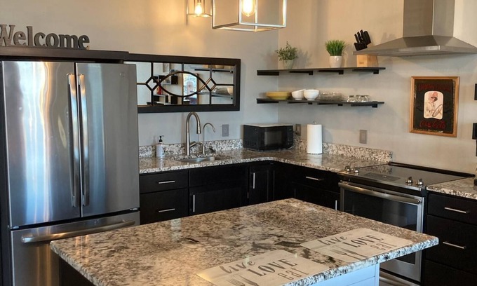 Allyn Apartment | Top Rated Super Studio in Allyn for Families