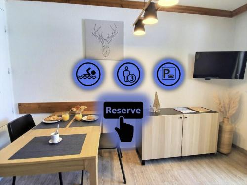 Bergers Apartment | Inviting Pied des Pistes with Heated Outdoor Pool & Spa