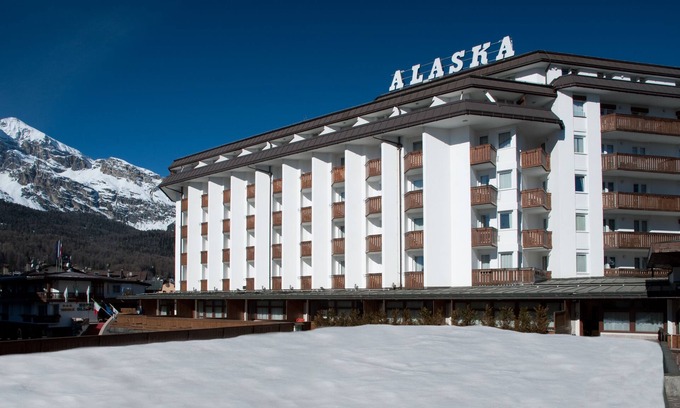 Cortina d'Ampezzo Historic Centre Apartment | Delightful Hotel Alaska: Family-Friendly Stays in Cortina