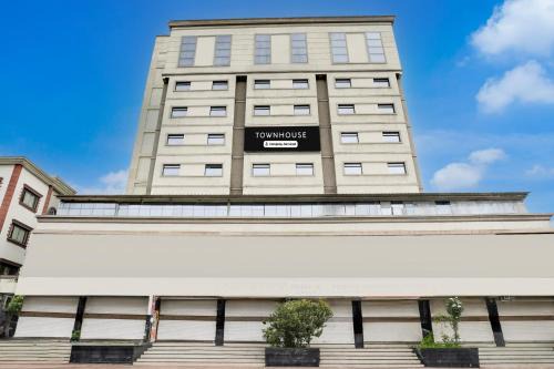 Anand Hotel | Charming Townhouse Hotel The Maison Anand with Family Amenities