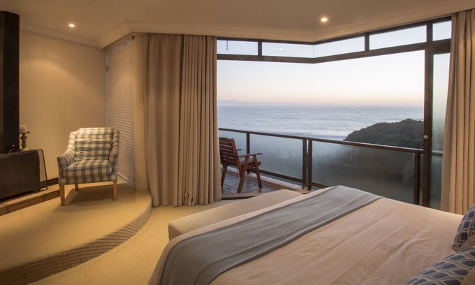 Jeffreys Bay House | Ocean View Retreat at Super Tubes Guesthouse, Rated 9.2
