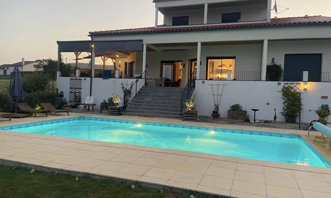 Treziers Villa | Modern 4-Star Villa with Heated Pool Near Mirepoix, Occitanie