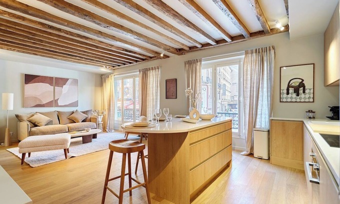 Sorbonne Apartment | Inviting Apartment Stay Near Notre Dame De Paris