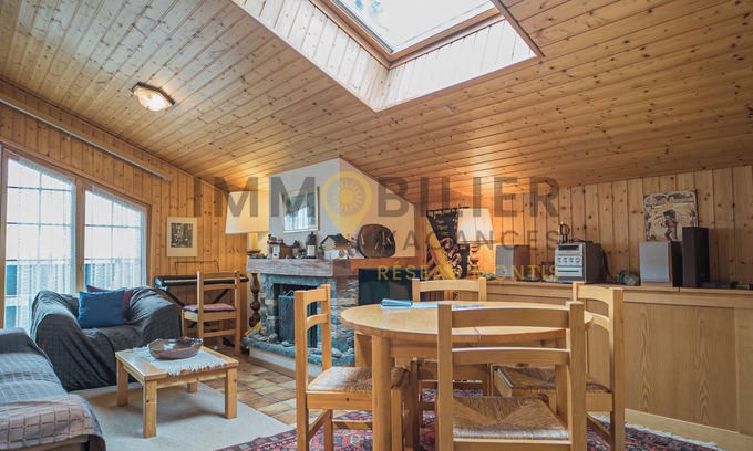 St. Luc Apartment | Superb apartment on the third floor of the Residence. Entrance, fully equipped kitchen, induction ho