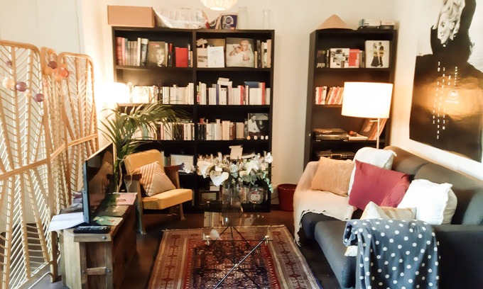 Montreuil Apartment | Impressive Apartment with a Spacious Terrace and Amenities