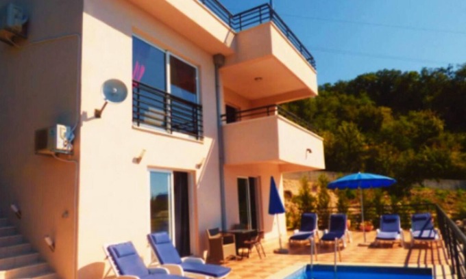 Trebesinj House | Superb Breathtaking Views 3Bedroom All Day Sun