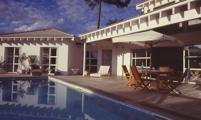 Le Canon Villa | Contemporary Wooden Villa with Pool and Ocean Views