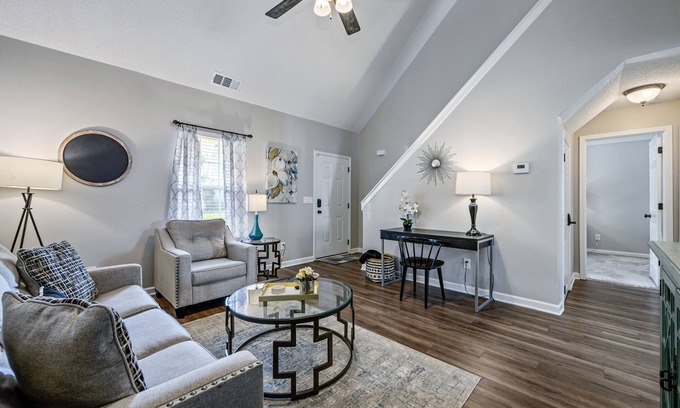 Cartersville House | Ideal Hotel for Business Travelers Near Cartersville