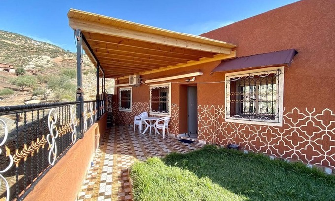 Bine el Ouidane House | Cozy Retreat in the Heart of the Mountains