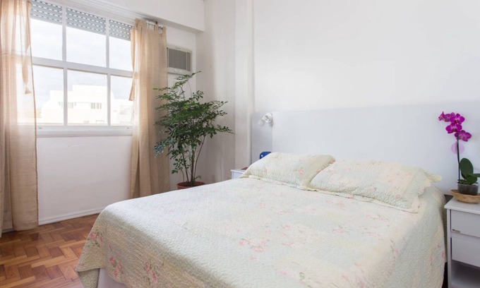 Ipanema Apartment | Discover Ipanema Beach: Premier Location with Ocean Views