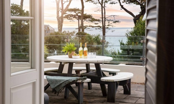 Maenporth Apartment | Exquisite 5-Star Apartment with Ocean View and Private Terrace