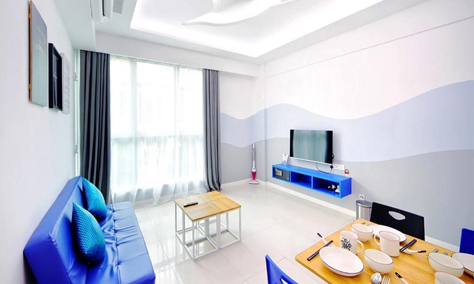 Kampung Sembulan Baru Apartment | Beachfront Bliss at Sutera Avenue: Family-Friendly Retreat