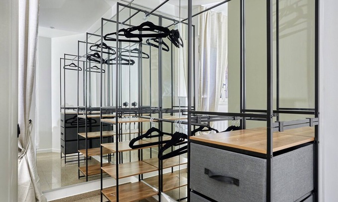 Pere Lachaise Apartment | Superb Parisian Apartment/Pere Lachaise