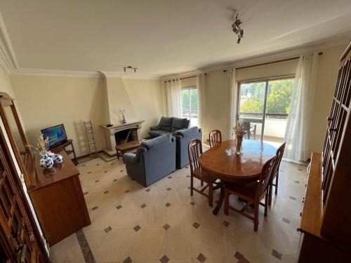 Tomar Apartment | Superb Position Over the River Historical Center Tomar