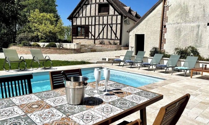 Montrieux-en-Sologne House | Discover a Superb Getaway in Sologne with Family-Friendly Amenities