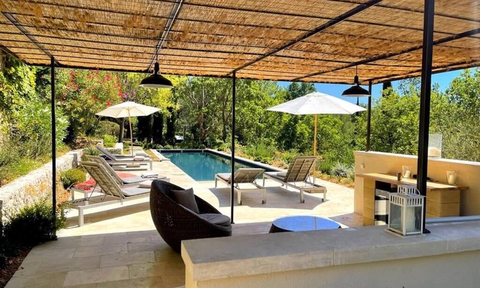 Rognes House | Idyllic Villa Retreat Near Aix en Provence and Luberon