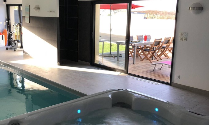 Loctudy House | Elegant Villa with Indoor Pool & Spa, Steps from the Beach