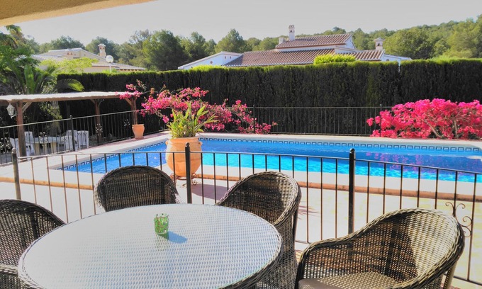 Media Luna Villa | Idyllic Villa with Private Pool and Garden in Javea