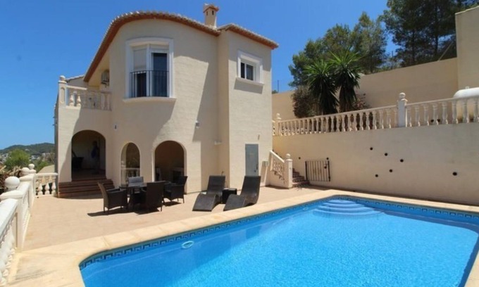 Tarraula House | Idyllic Villa with Ocean View & Private Pool – Rated 9/10