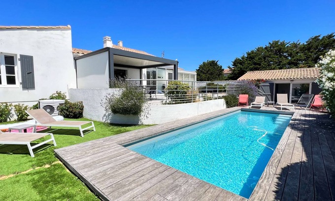 Ars-en-Re House | Exceptional Villa with Heated Pool, Steps from the Sea