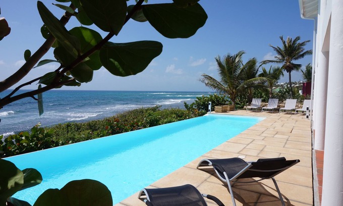 Saint-Francois Villa | Tranquil Villa with Ocean Views and Private Pool Retreat
