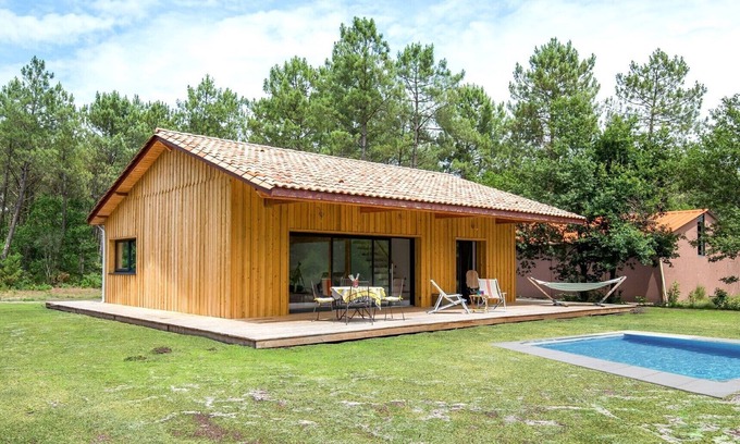 La Teste-de-Buch House | Exquisite Wooden Retreat in Arcachon Basin Forest