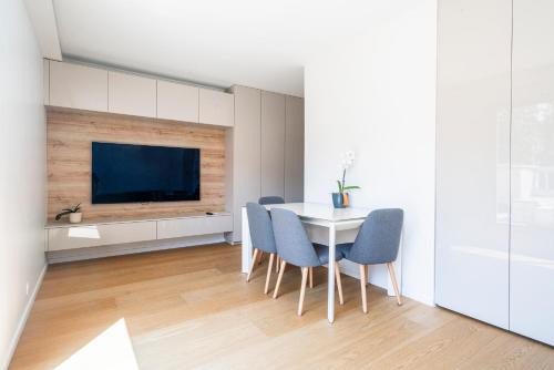 Parchamp–Albert Kahn Apartment | Modern 2-Room Apartment in Boulogne North - Rated 9.8/10