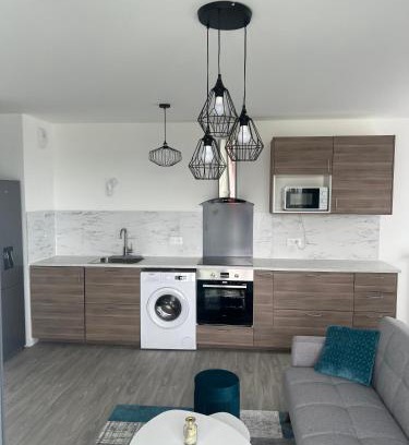 Villiers-le-Bel Apartment | Spacious 3-Room Retreat with Balcony for Up to 5 Guests