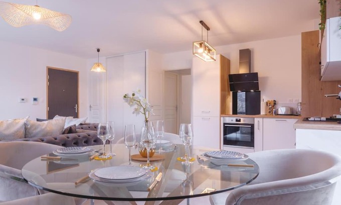 Peloux-Mail Apartment | Two-Bedroom Apartment with Free Parking & High Guest Rating