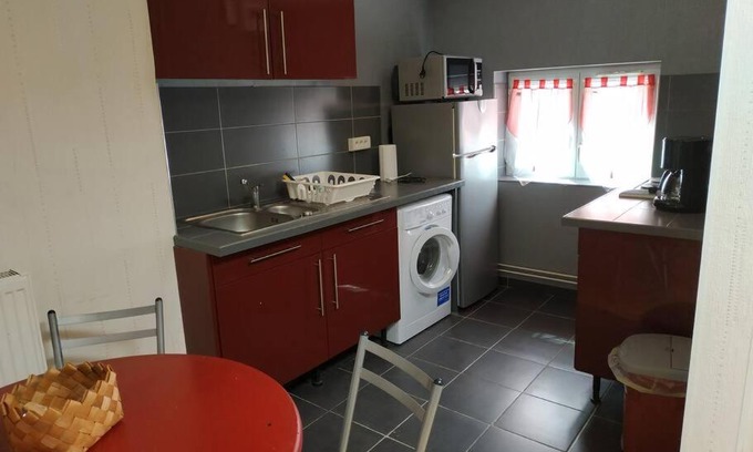 Saint-Pierre - Rene II - Bonsecours Apartment | Convenient Apartment with Free Parking and Great Reviews