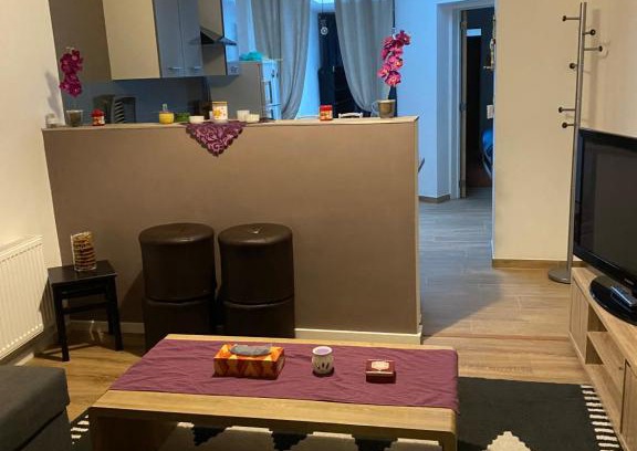 Belhez Apartment | Stylish Apartment for Families in a Prime Location