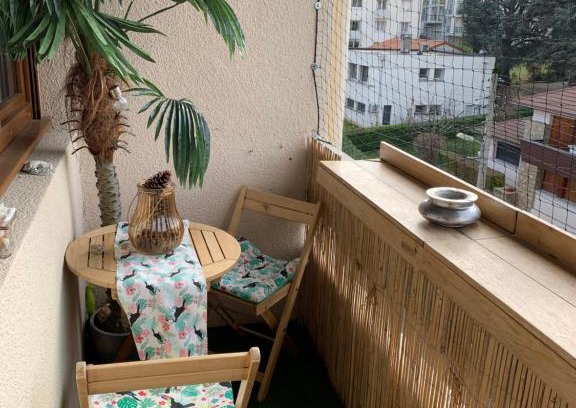 Chamalieres Apartment | Contemporary Apartment with Breakfast & Perfect 10/10 Rating