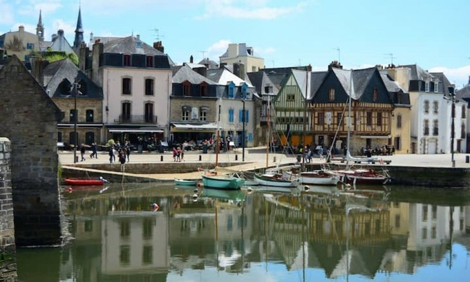 Auray House | Top-Rated Apartment on the Port of Saint Goustan