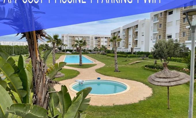 Tamariss Apartment | Inviting Apartment with Large Pool - 4 Star Stay