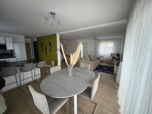 Bezannes Villa | Superbe Maison avec jardin