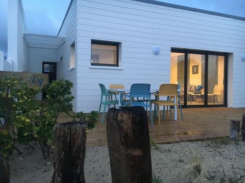 Pirou House | Magnificent Oceanfront Home Overlooking Pirou Beach