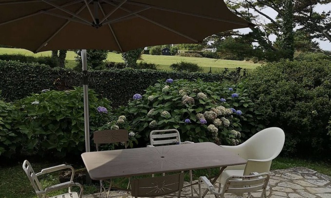 Nevez House | Lovely Family Home Near Rospico Beach and GR 34 Trails