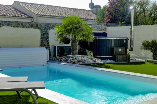 Les Sables d'Olonne House | Elegant Vacation Home with Pool & Nordic Bath - 10/10 Rated