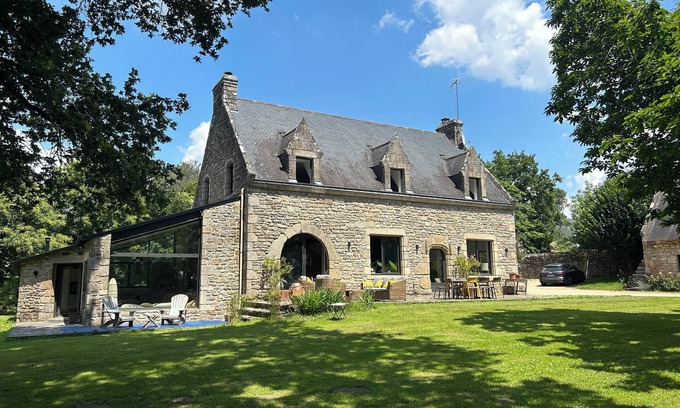 Crach House | Beautiful Property Just 5 Minutes from La Trinité Sur Mer
