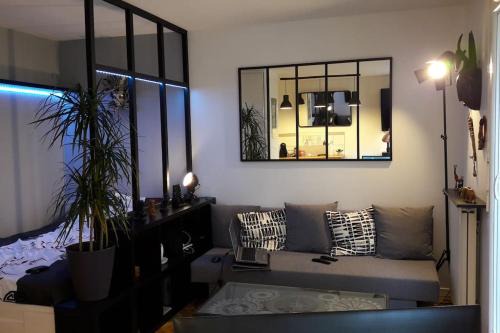 Quartier de Becon Apartment | Beautiful Studio with Terrace - Perfect for Families