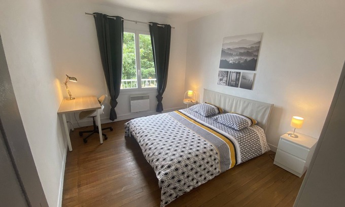 Saint-Gaudens Apartment | Spacious T3 with Lake View & Private Parking for Families
