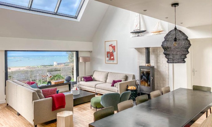 Trebeurden Villa | Beautiful Villa with Sea View in Trebeurden for 11 Guests