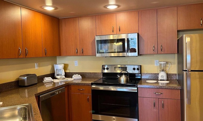 Enterprise Resort | Experience Super Bowl Weekend with Family-Friendly Comfort