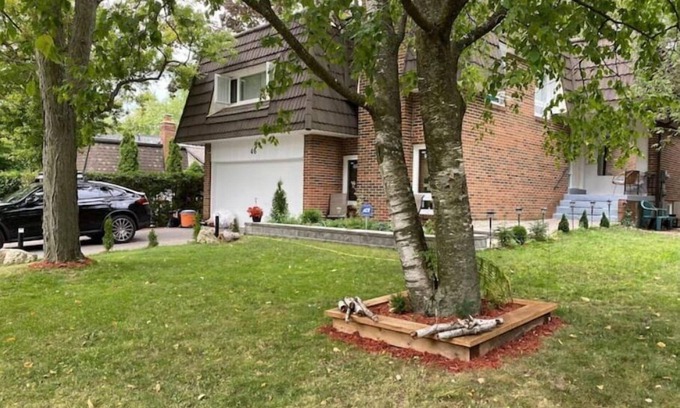 Thornhill House | Experience a Unique Two-Bedroom Retreat with Spa Amenities