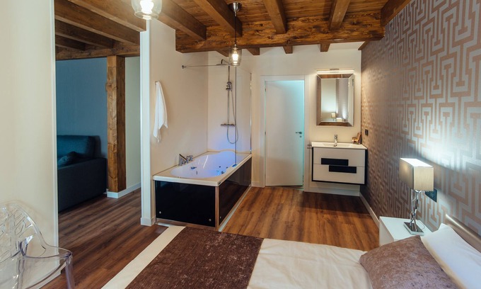 Molinos de Duero Cottage | Inviting Oceanfront Apartment Pinares de Soria for Couples